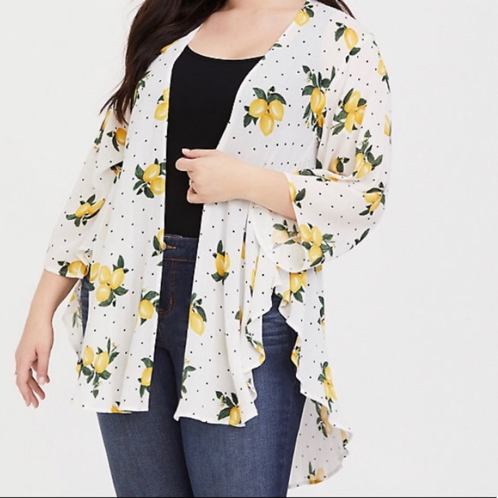 Torrid Ivory Lemon Dot Crepe Kimono